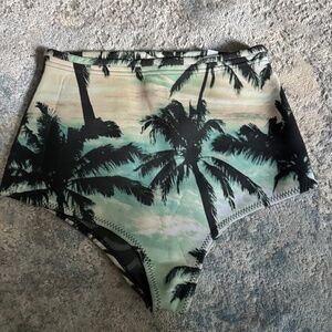 Billabong wetsuit bikini bottoms